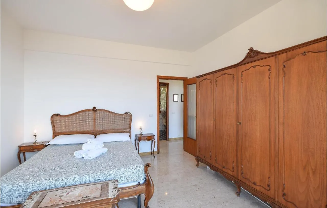 Nice Home In Rapallo With Kitchen 0*,